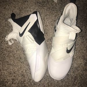 Lebron soldiers 12 tb